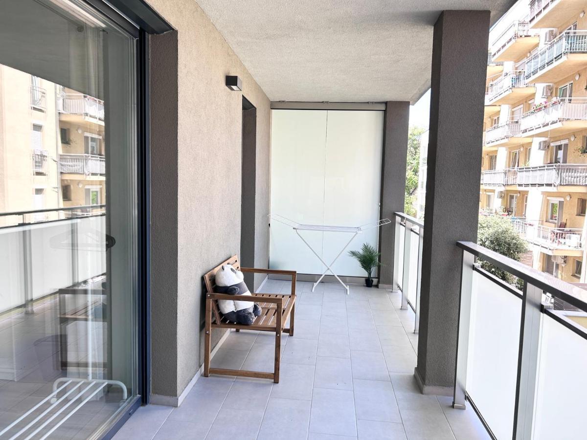 New 2022 Family&Friends Downtown Ac 3Br 2Ba Free Parking Big Balcony Near Metro&Train Station Self Check-In Apt Budapest Esterno foto