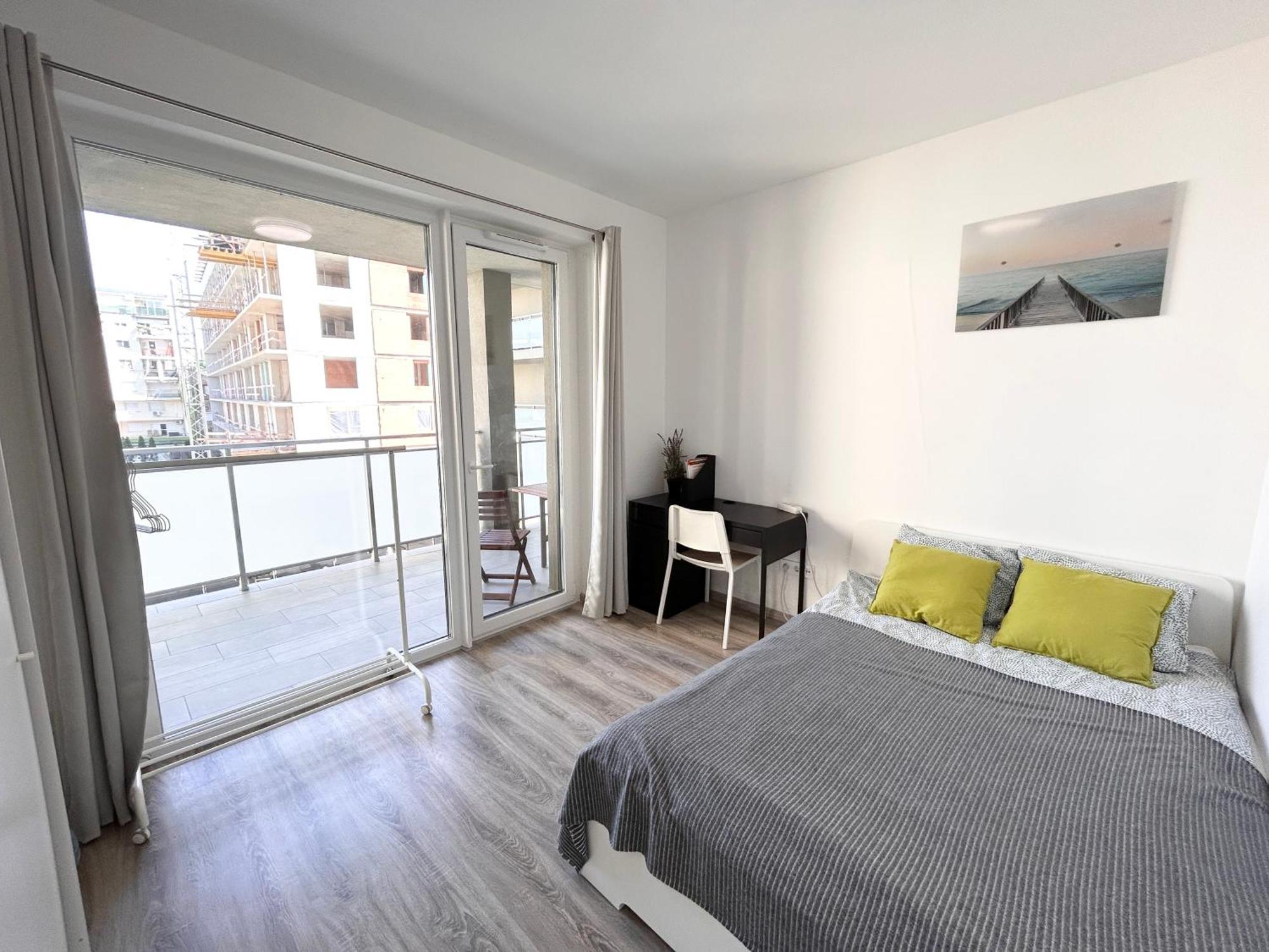 New 2022 Family&Friends Downtown Ac 3Br 2Ba Free Parking Big Balcony Near Metro&Train Station Self Check-In Apt Budapest Esterno foto