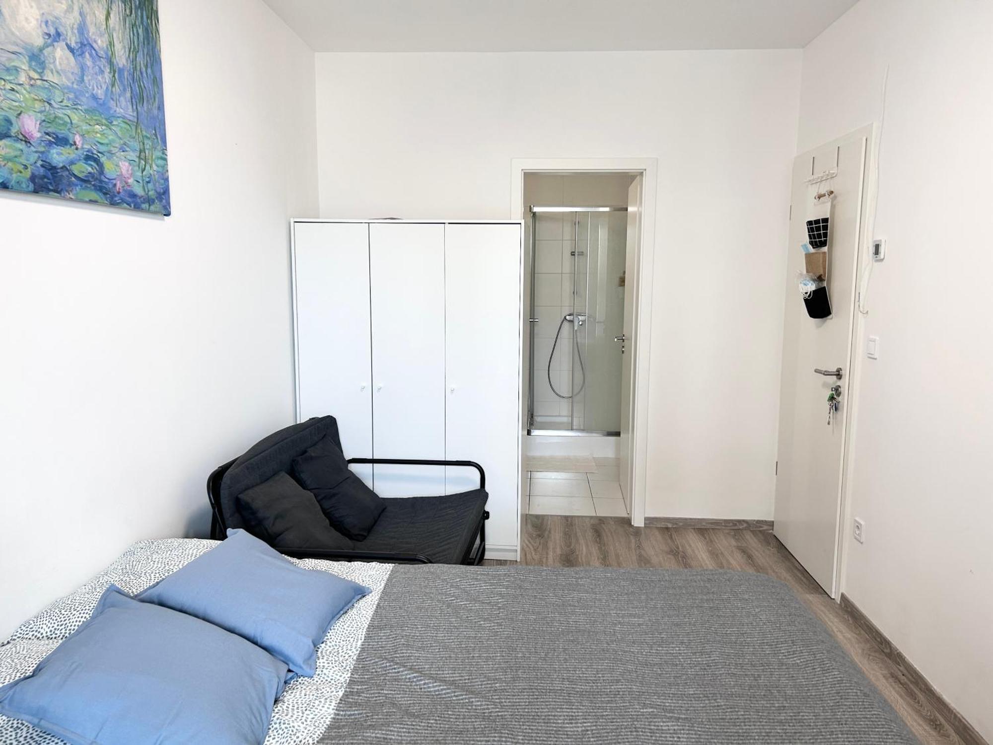 New 2022 Family&Friends Downtown Ac 3Br 2Ba Free Parking Big Balcony Near Metro&Train Station Self Check-In Apt Budapest Esterno foto